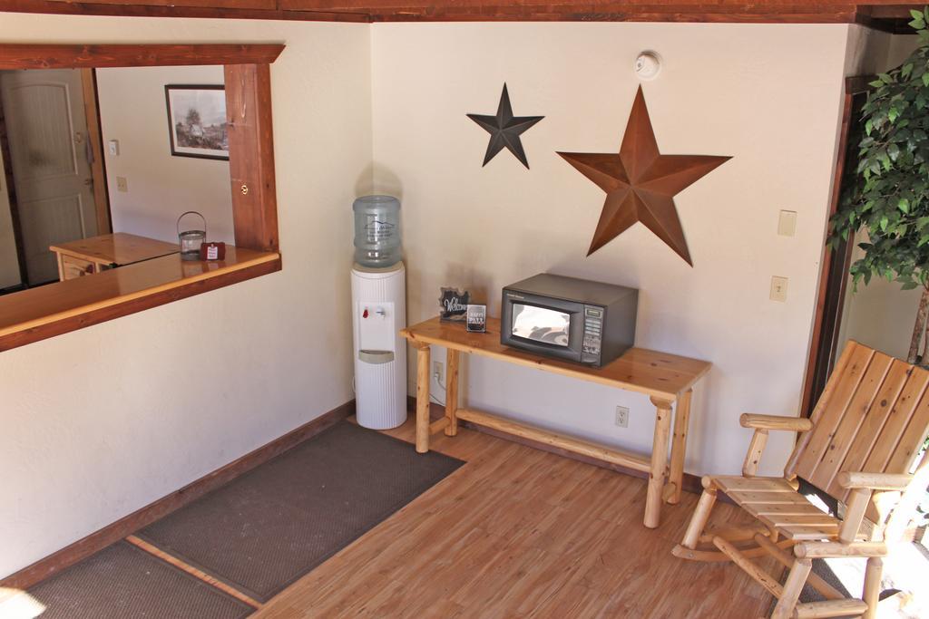 Rustic Inn McCall Eksteriør bilde