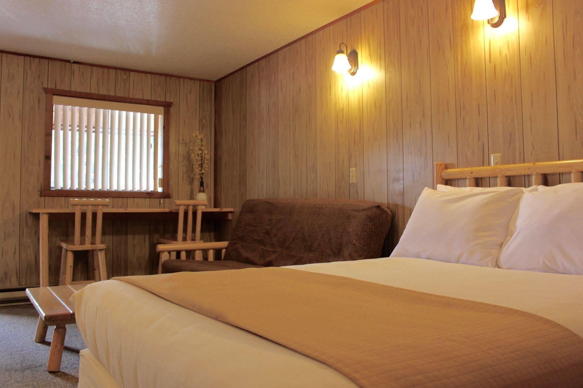 Rustic Inn McCall Eksteriør bilde